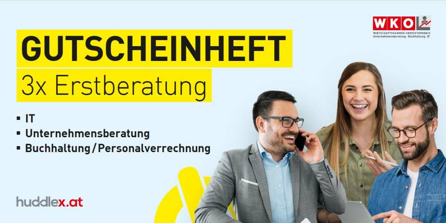 Drei lachende Personen, Text „Gutscheinheft 3x Erstberatung“